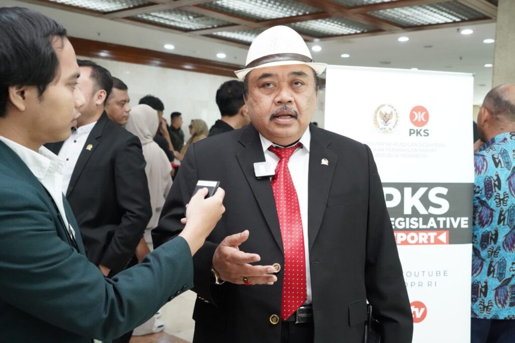 Anggota Komisi XII DPR RI Ateng Sutisna saat diwawancarai. (Foto/Istimewa)