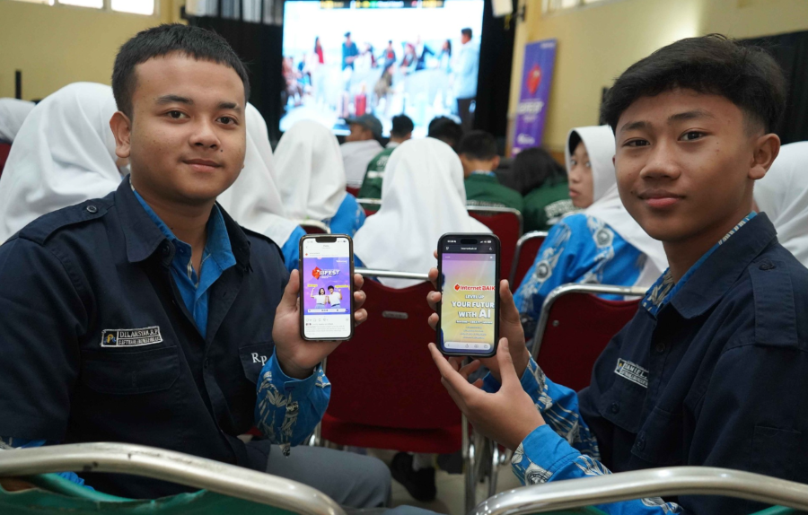 Telkomsel buka Internet BAIK Festival Series 10 di SMK Negeri 1 Cimahi, Rabu (21/1/2026). (Foto/doc. Tsel)