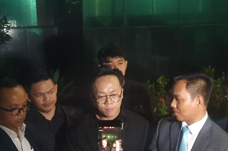 Younger usai menjalani pemeriksaan oleh penyelidik Dit Siber Polda Metro Jaya sebagai saksi pelapor (Beritanasional/Bachtiar)