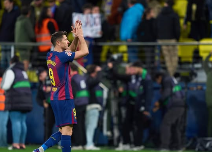 Pemain Barcelona  Robert Lewandowski. (Foto/instagram _rl9)