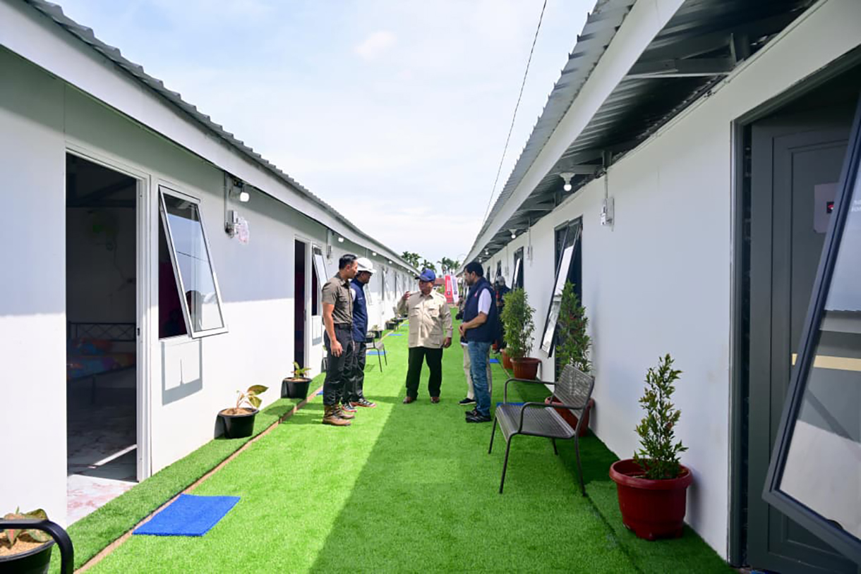 Presiden Prabowo Subianto kembali meninjau proses pemulihan pascabencana di Kabupaten Aceh Tamiang, Provinsi Aceh, pada libur tahun baru Kamis (1/1/2026). (Biropers)