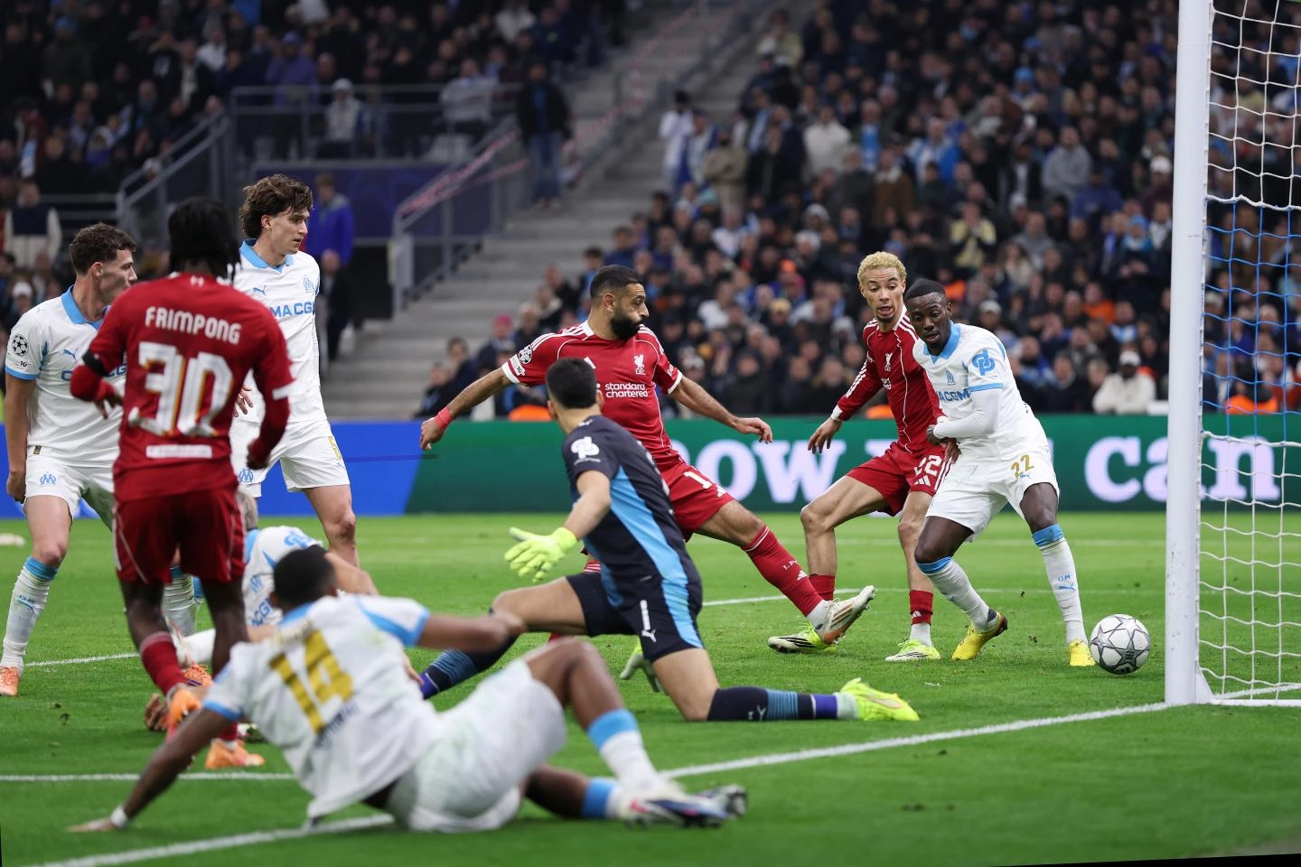 Penggawa Liverpool Mohamed Salah (tengah) saat kemelut di gawang Marseille. (Foto/Dok Liverpool)