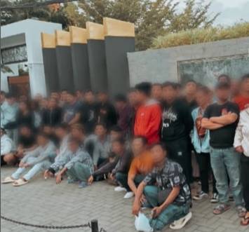 Ratusan WNI korban online scam Kamboja melapor ke KBRI Phnom Penh, minta dideportasi. (BeritaNasional/Instagram KBRI Phnom Penh)