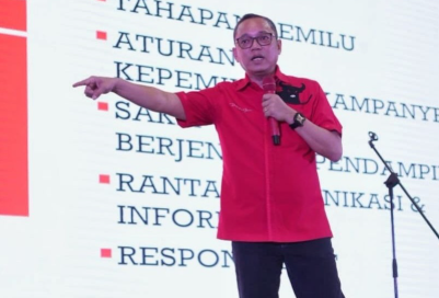 Politis PDI Perjuangan Deddy Sitorus dalam sebuah acara. (BeritaNasional/Instagram)