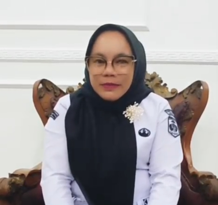 Kepala Sekolah SD Negeri 3 Sindang Sari, Kabupaten Lampung Utara, Ida Yulia Mega menyampaikan klarifikasi. (Foto/istimewa)