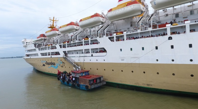 Kapal Pelni angkut penumpang (Foto/PT Pelni)