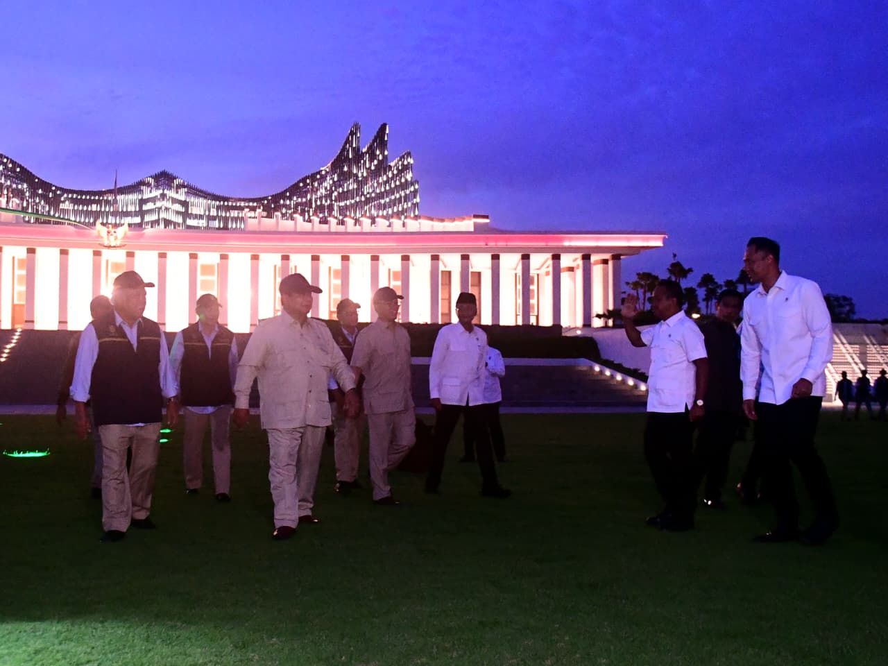 Presiden Prabowo Subianto datang ke IKN. (BeritaNasional/Setpres)