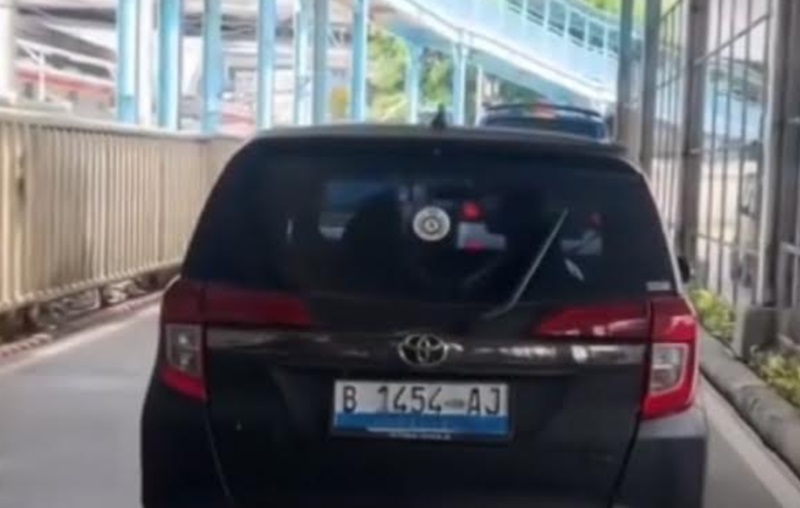 Polisi cari pengemudi Calya (Beritanasional/Bachtiar)