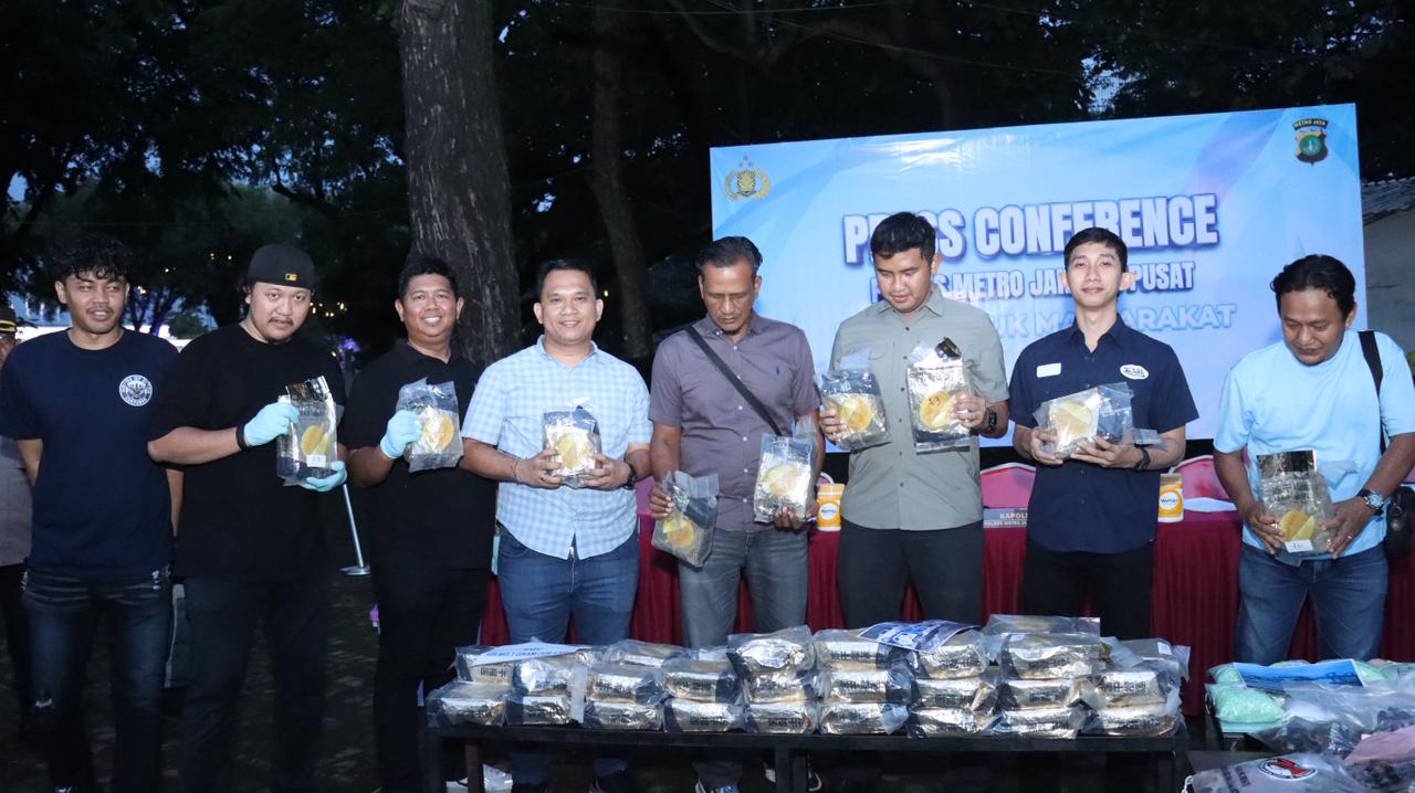 Barang bukti sabu yang diselundupkan ke Kampung Bahari. (BeritaNasional/dok Polri)