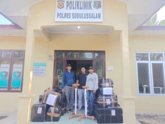 Polri menyalurkan bantuan obat, BMHP, dan vaksin tetanus ke wilayah barat Aceh. (Foto/Istimewa)