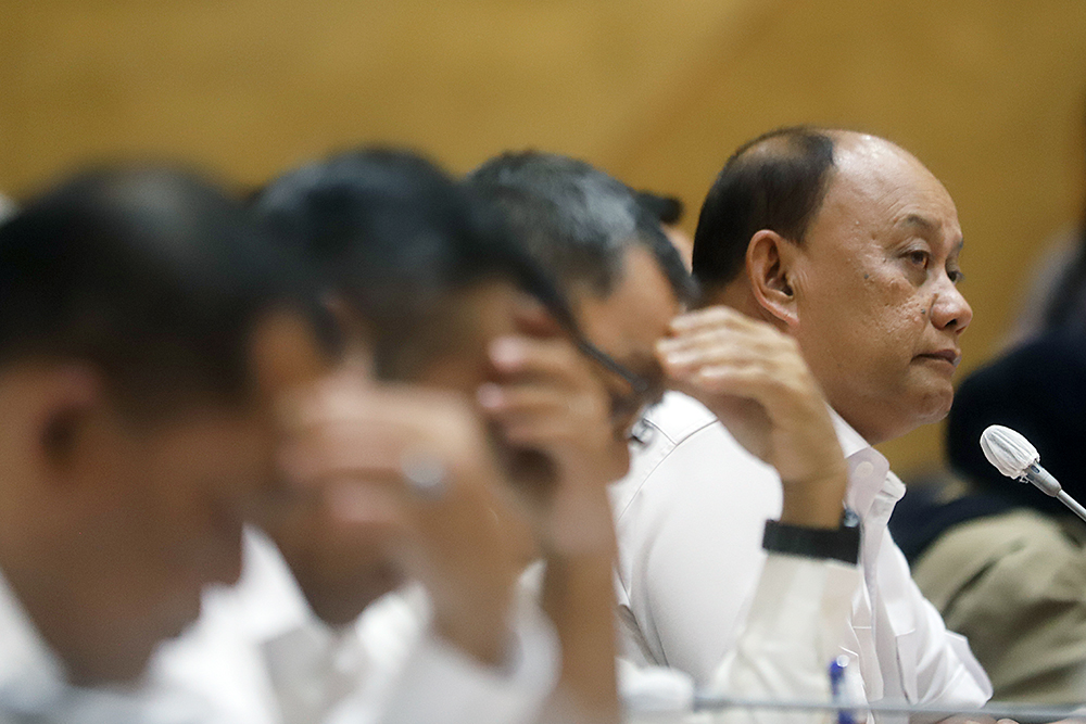 Kepala Badan Gizi Nasional (BGN) Dadan Hindayana menyampaikan paparan pada Rapat Dengar Pendapat (RDP) dengan Komisi IX DPR. (BeritaNasional/Elvis Sendouw)