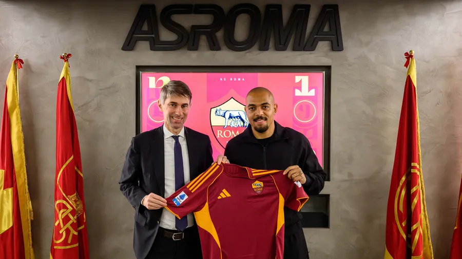 Pemain anyar AS Roma, Donyell Malen (kanan). (Foto/Dok AS Roma)