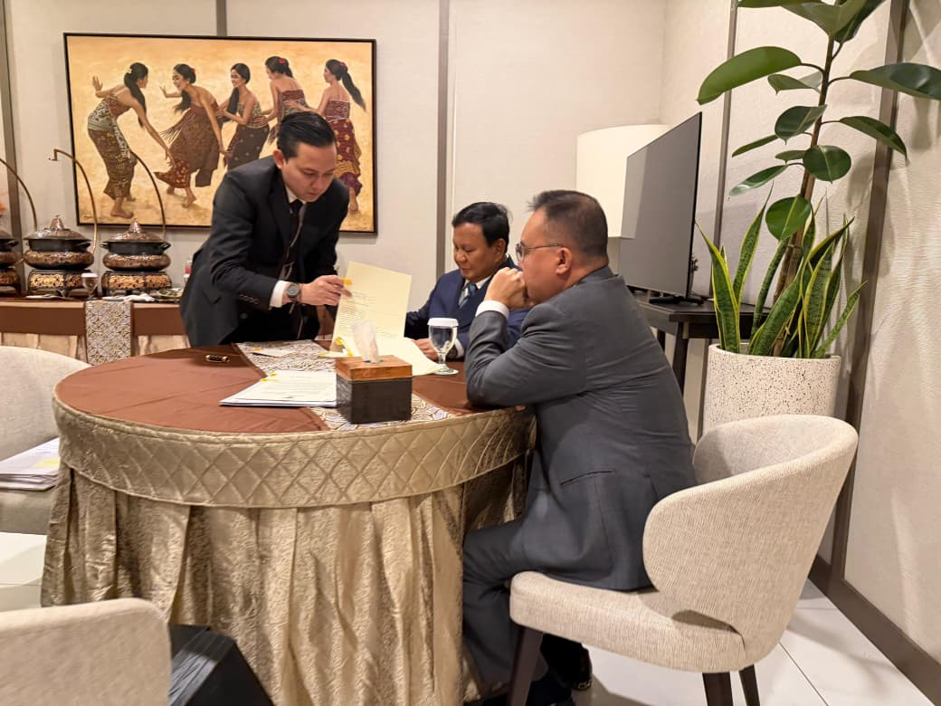 Sebelum Terbang ke Inggris dan Swiss, Prabowo Gelar Pertemuan dengan Sufmi Dasco. (Foto/istimewa)