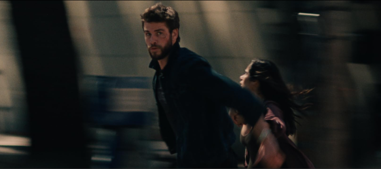 Liam Hemsworth dalam Killerman (2019). (BeritaNasional/Solution Entertainment)