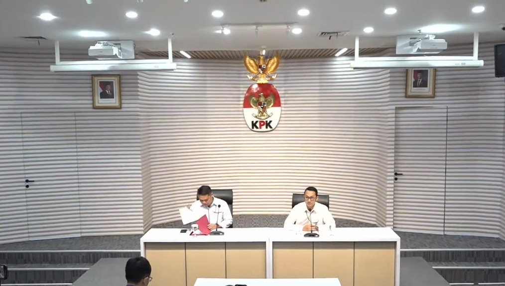 Terapkan KUHAP baru, KPK tak tampilkan tersangka korupsi pegawai pajak Jakut. (BeritaNasional/YouTube KPK)