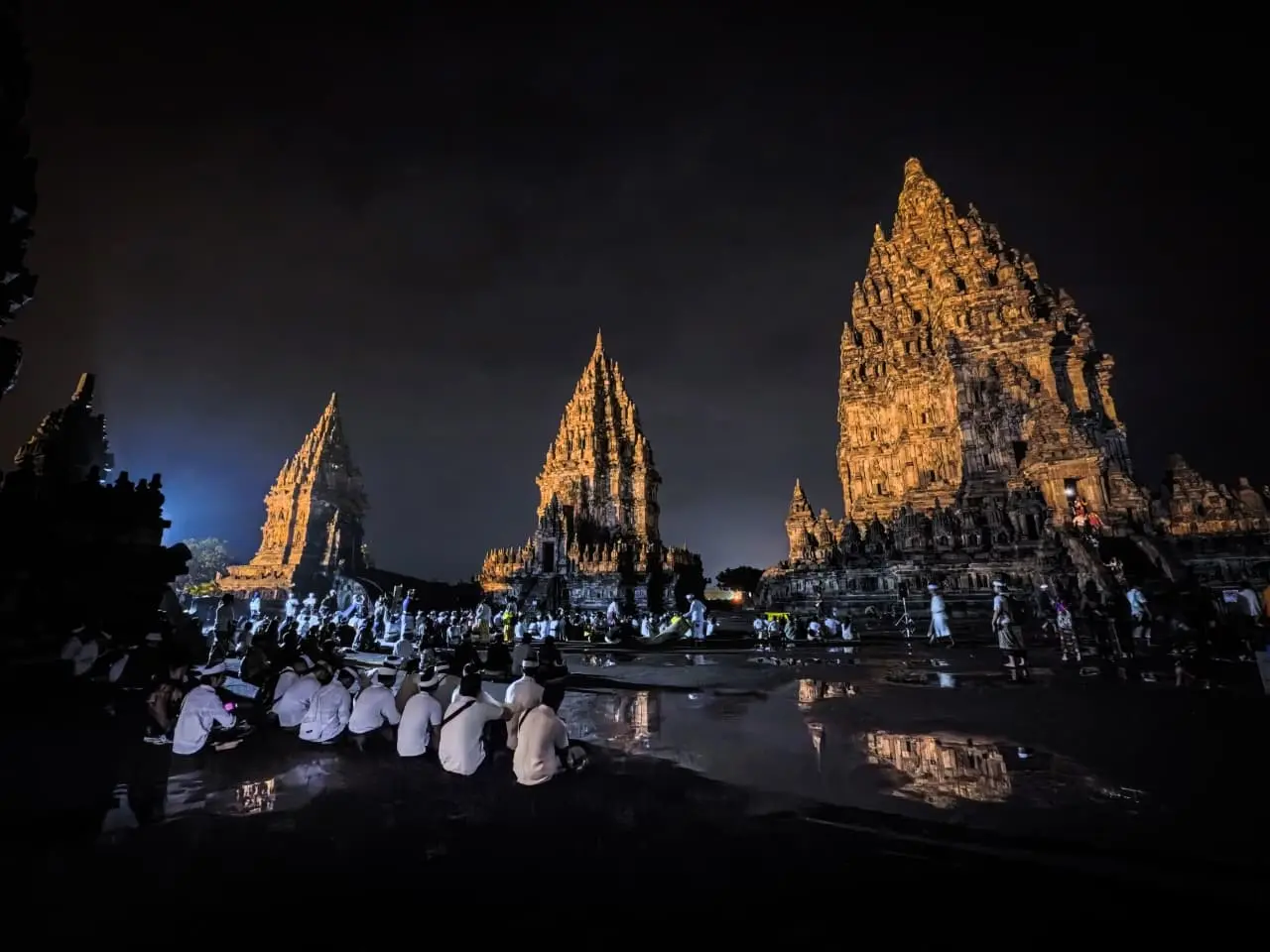 Peringatan 15 Februari -  Prambanan Shiva Festival dalam Mahashivaratri. (BeritaNasional/Kemenpar)