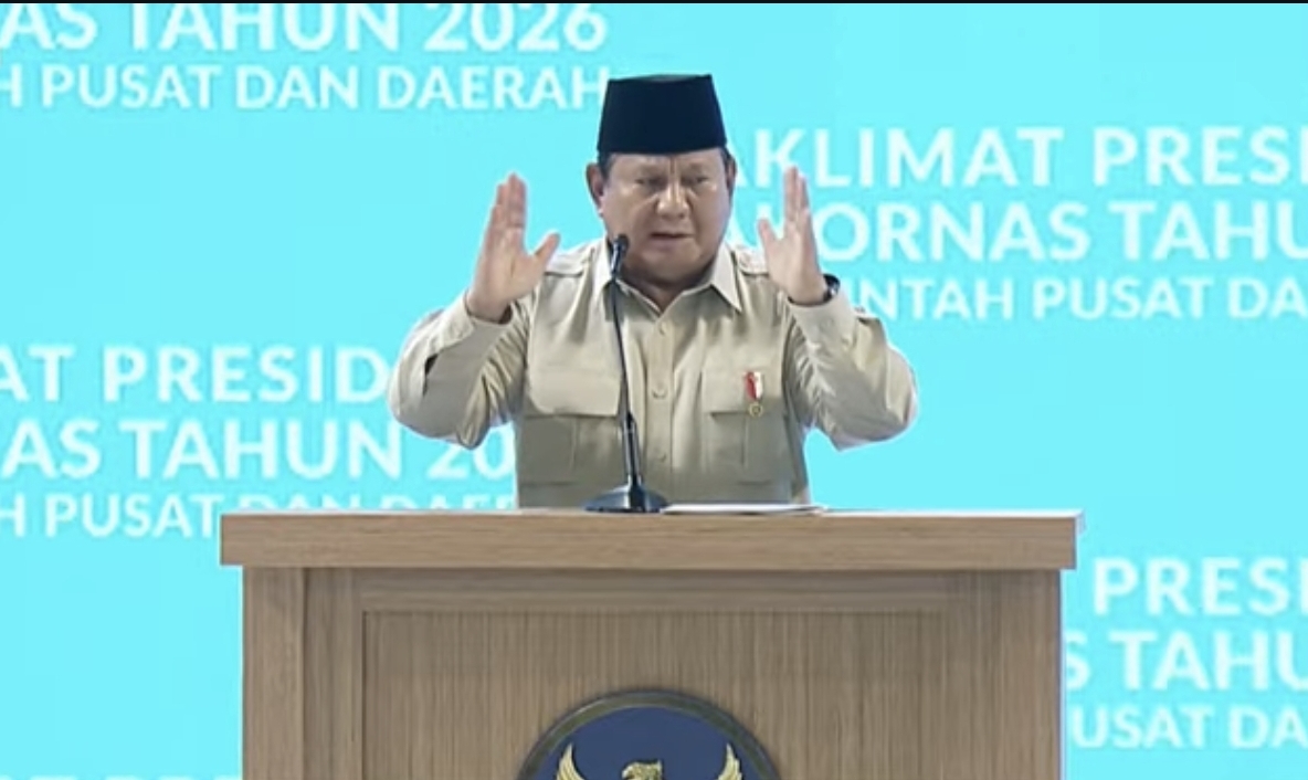Presiden Prabowo Subianto dalam Rakornas Pemerintah Pusat dan Daerah 2026 di SICC, Bogor, Jawa Barat, Senin (2/2/2026). (BeritaNasional/YouTube BPMI Setpres)