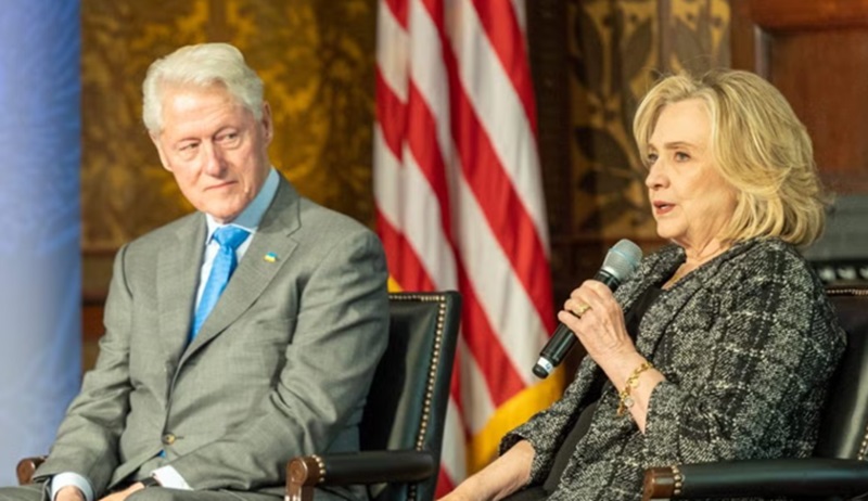 Bill dan Hillary Clinton (Foto/George Town University)