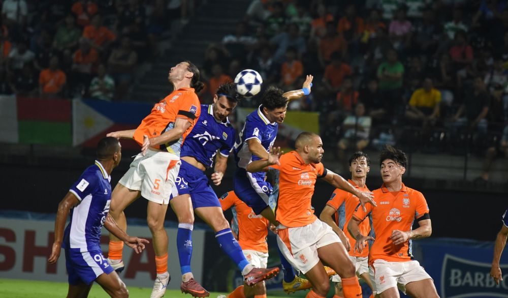 Laga Ratchaburi FC vs Persib Bandung di ACL 2. (Foto/Dok Persib)
