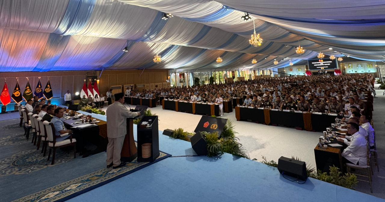 Rapim TNI-Polri di halaman tengah Istana Kepresidenan Jakarta, Senin (9/2/2026). (Foto/doc. Ist)