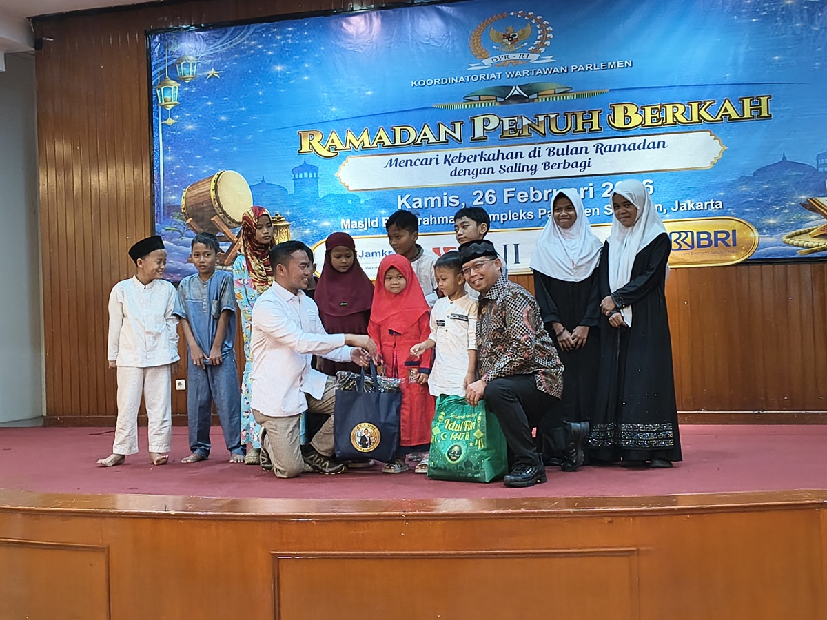Koordinatoriat Wartawan Parlemen (KWP) menggelar kegiatan Santunan Yatim Piatu dan Buka Bersama 2026. (BeritaNasional/Ahda).