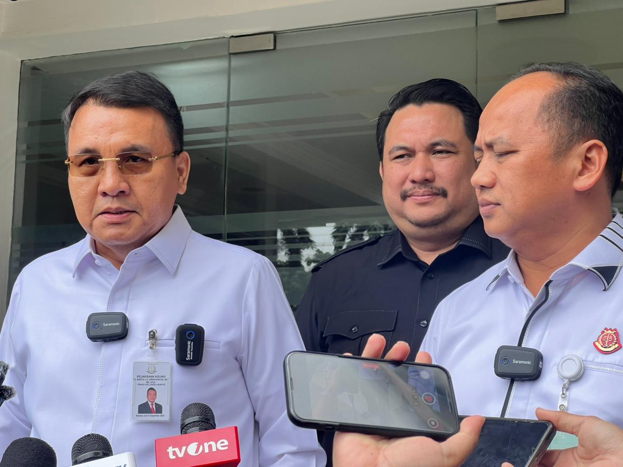 Juru Bicara Satgas PKH Barita Simanjuntak peringatkan perusahaan sawit dan tambang segera lunasi denda administratif. (BeritaNasional/Bachtiarudin Alam)