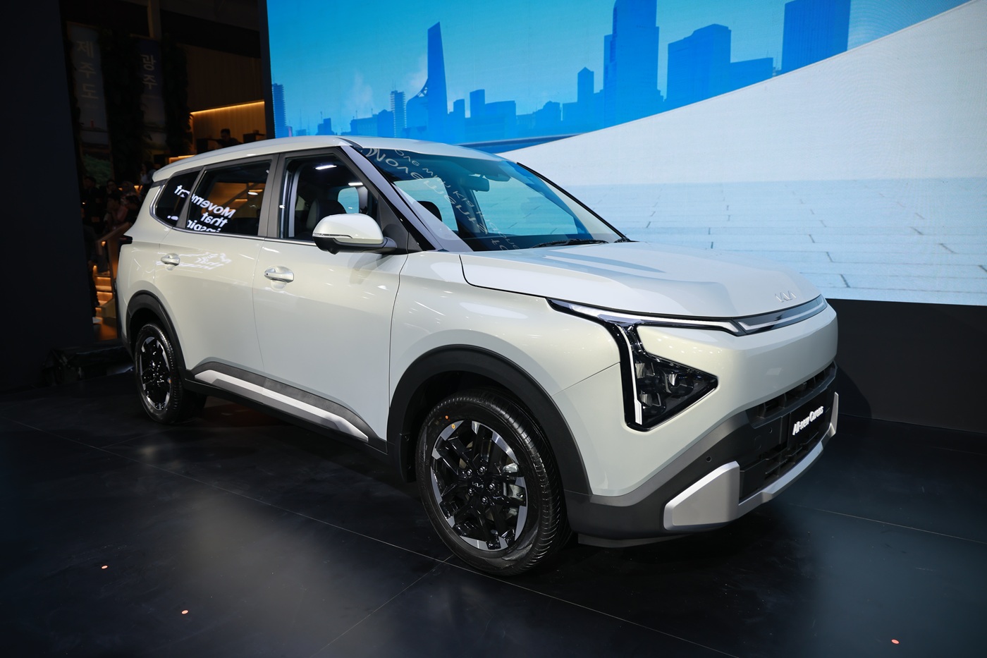 Kia Luncurkan The All New Carens di IIMS 2026. (Foto/KIA)