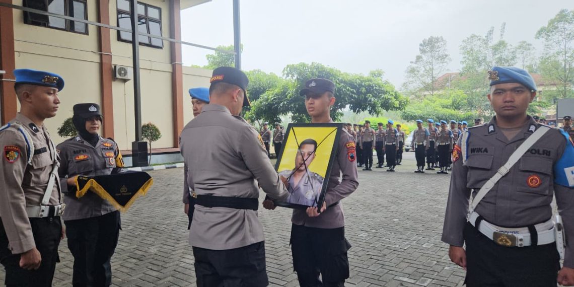 Upacara PTDH Bripka Dannu Arrief Usman dilaksanakan secara In Absentia di Mapolres Temanggung, Jumat (27/2/2026) pagi. (BeritaNasional/Humas Polres Temanggung)