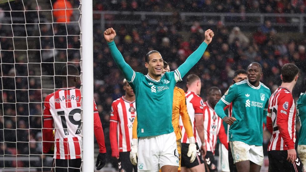 Kapten Liverpool Virgil van Dijk setelah mencetak gol ke gawang Sunderland. (Foto/liverpoofc.com)