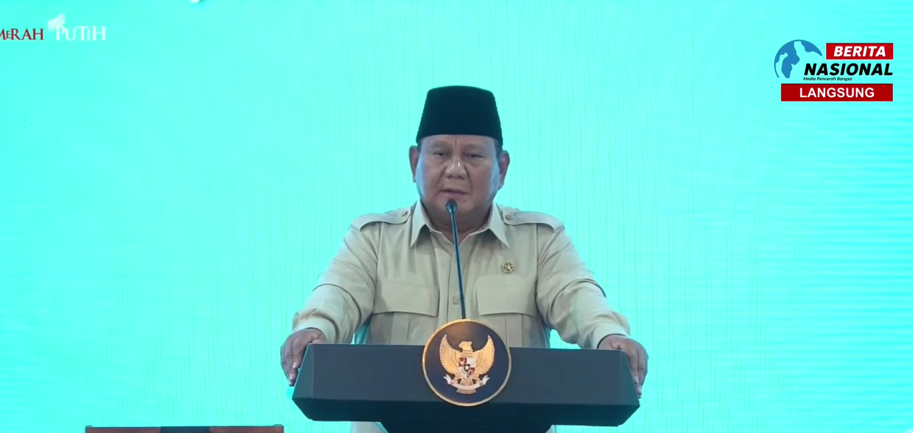 Presiden Prabowo Subianto yang menghadiri langsung peresmian Gudang Ketahanan Pangan Polres Metro Jakarta Barat di wilayah Palmerah. (BeritaNasional TV).