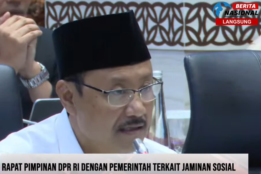 Mensos Saifullah Yusuf alias Gus Ipul rapat bersama DPR bahas perbaikan BPJS PBI (BeritaNasional/BeritaNasional TV)