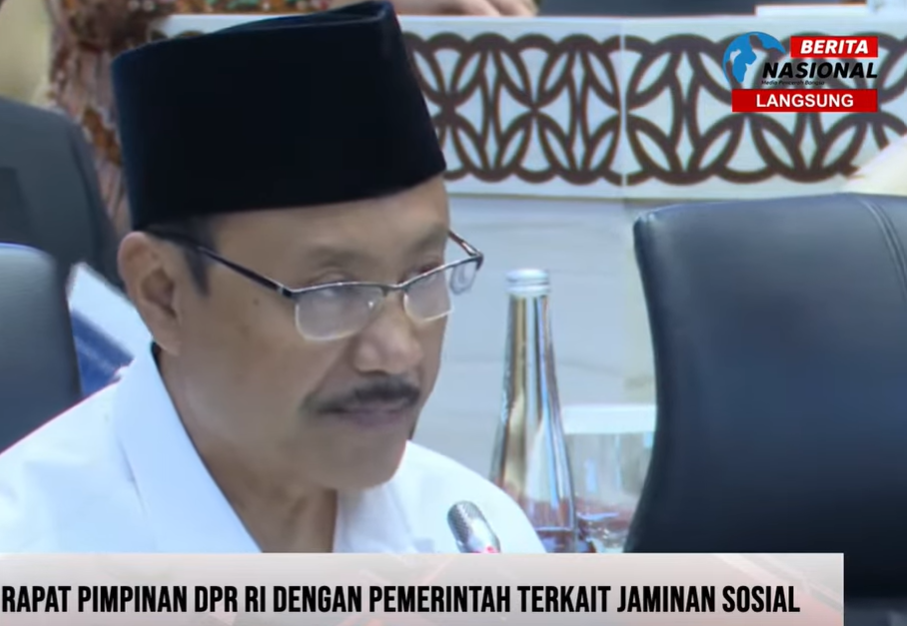 Mensos Saifullah Yusuf alias Gus Ipul rapat bersama DPR (BeritaNasional/BeritaNasional TV)