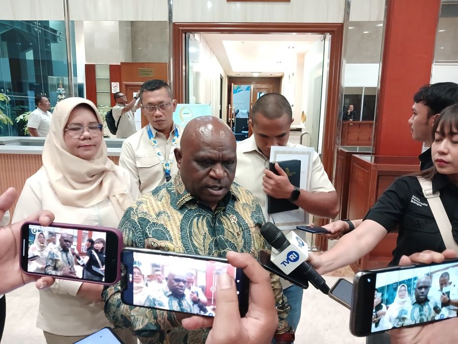Menteri Hak Asasi Manusia, Natalius Pigai. (BeritaNasional/Ahda)