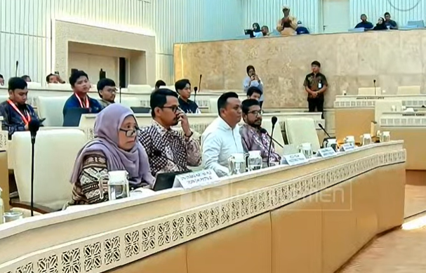 Akademisi dan Pakar Pemilu beri masukan terkait sistem pemilu di RDPU Komisi II DPR. (BeritaNasional/YouTube Komisi II DPR)