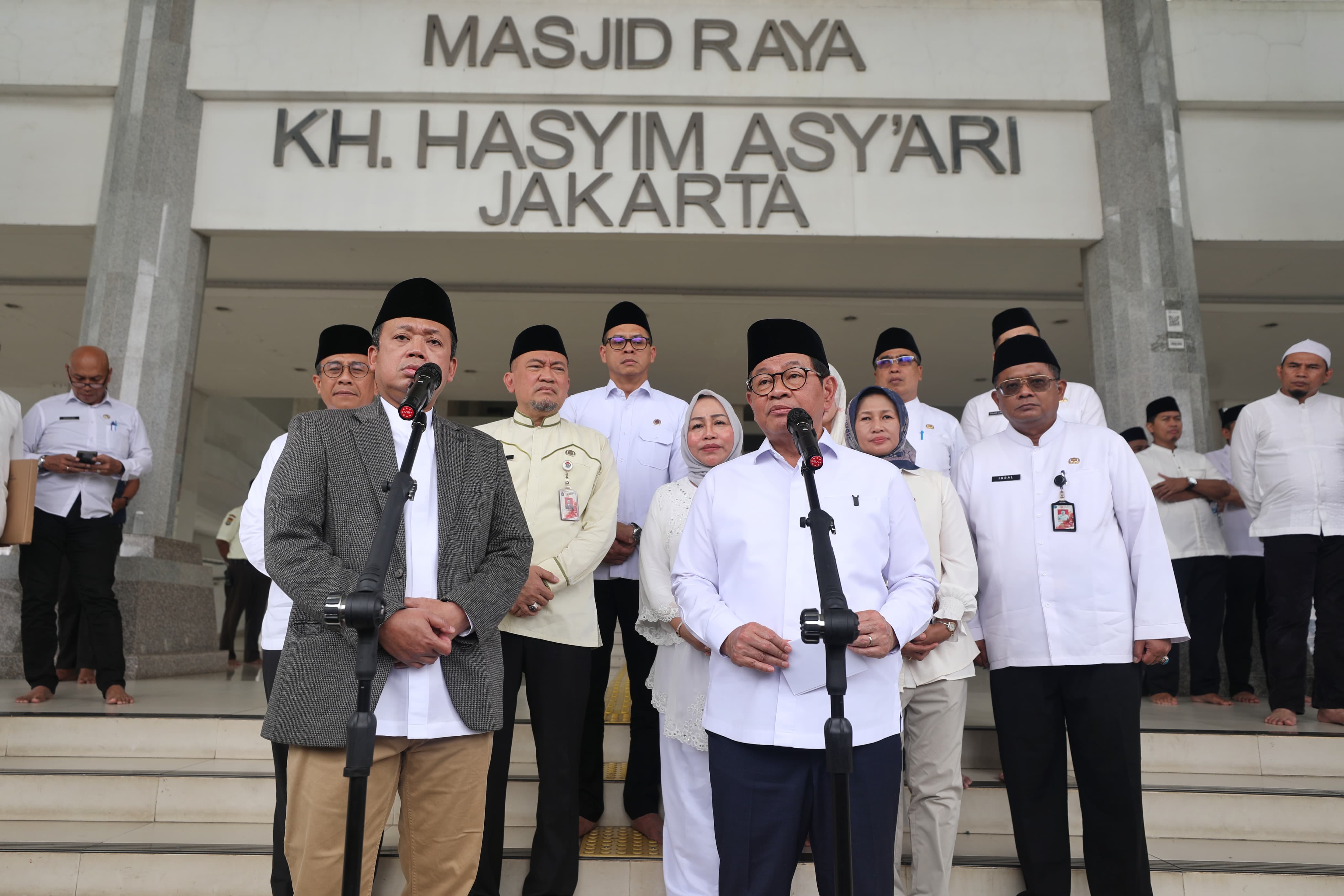 Gubernur Jakarta Pramono Anung (kanan) bersama Menteri ATR/BPN Nusron Wahid. (Foto/Dok Pemprov Jakarta)
