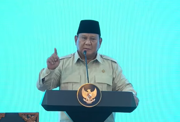 Presiden Prabowo Subianto dalam peresmian 1.179 SPPG dan 18 gudang ketahanan pangan Polri secara serentak di Polsek Palmerah, Jakarta, Jumat (13/2/2026). (BeritaNasional/YT BPMI Setpres)