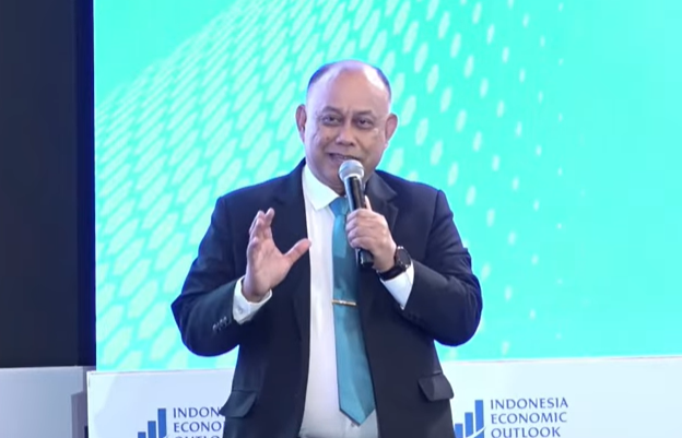 Kepala BGN Dadan Hindayana dalam diskusi di Indonesia Economic Outlook 2026 di Wisma Danantara, Jakarta, Jumat (13/2/2026). (BeritaNasional/YT Danantara)