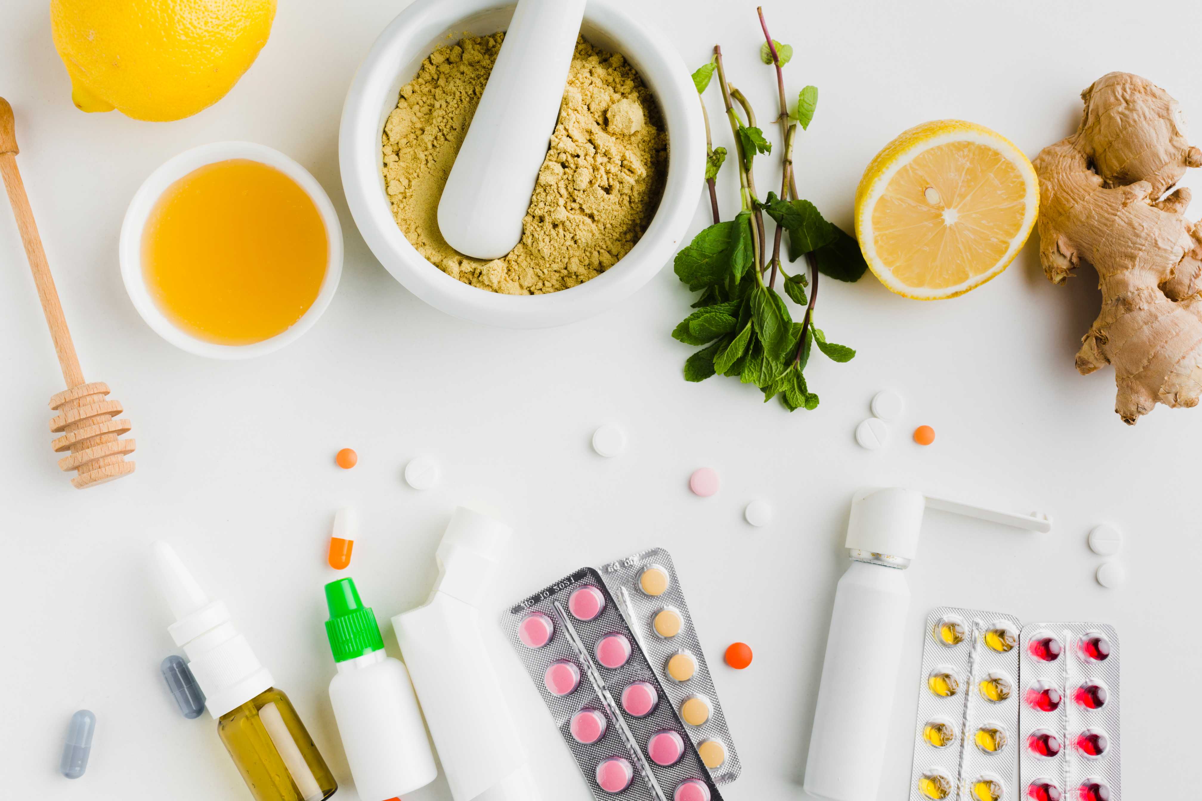 Ilustrasi obat herbal dan obat tradisional. (BeritaNasional/Freepik)