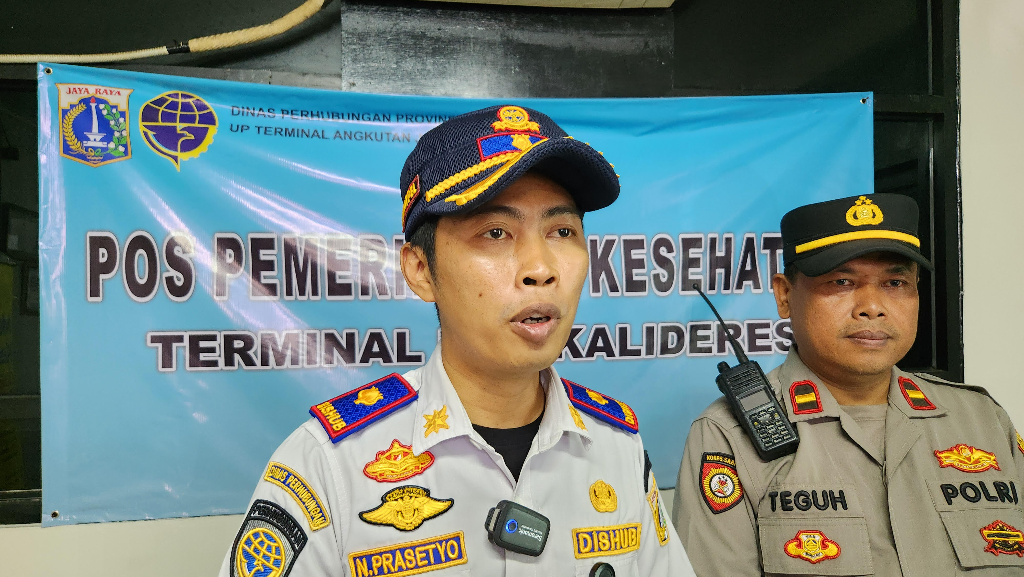 Kepala Satuan Pelaksana Terminal Kalideres Prasetyo Nur. (BeritaNasional/Panji)