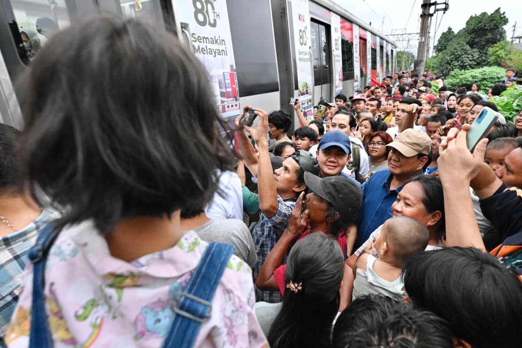Presiden Prabowo Subianto saat belusukan ke Senen, Jakarta Pusat. (Foto/Sekretariat Presiden)