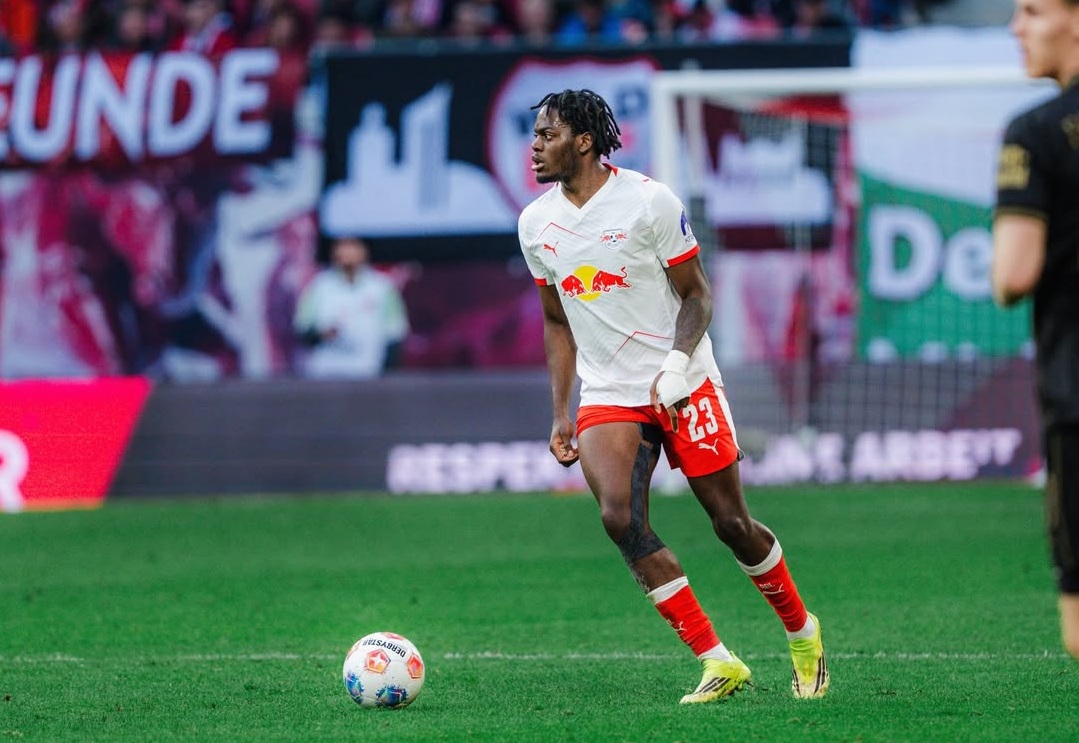 Arsenal ikut bersaing mendapatkan bek muda RB Leipzig, Castello Lukeba. (Foto/instagram Castello Lukeba).