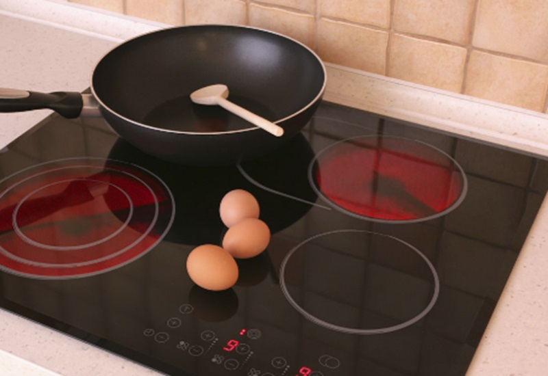 Masak pakai kompor listrik (Foto/Pixabay)