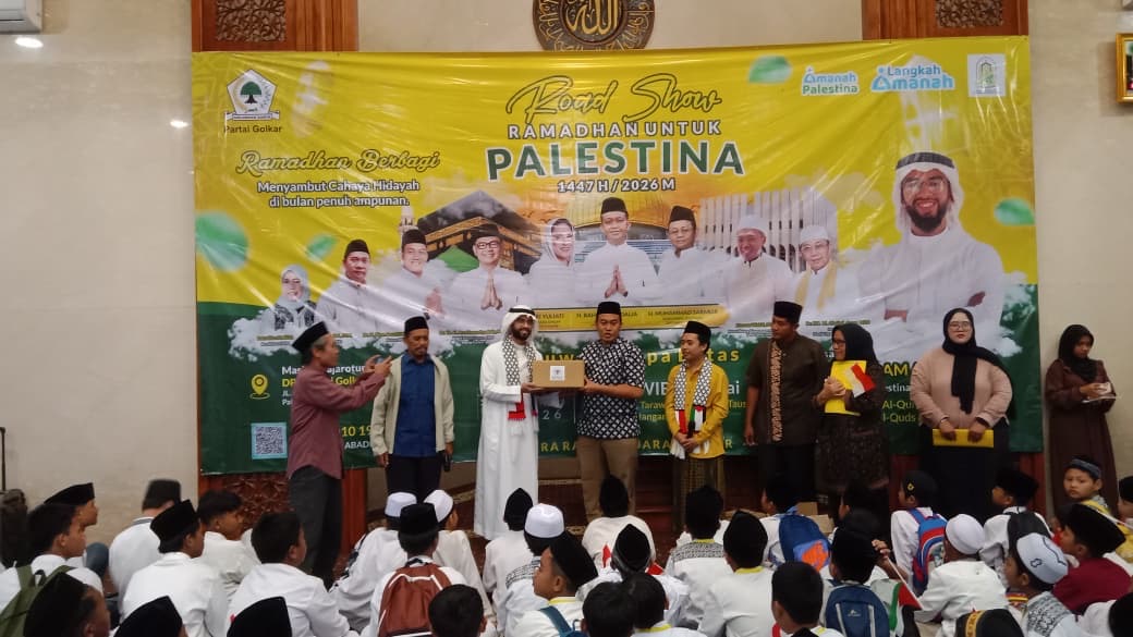 DKM Masjid Syajarotun Thoyyibah Gelar Road Show Ramadan untuk Palestina, Salurkan 3.000 Makanan Siap Saji. (Foto/istimewa)