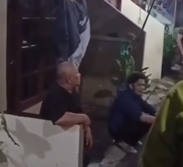 Dua petugas keamanan kampung bobol rumah kosong ditinggal mudik di Jagakarsa, Jaksel, Senin (23/3/2026). (BeritaNasional/IG Jakarta Berkabar)