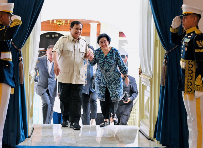 Momen Prabowo sambut Megawati di Istana Merdeka. (Foto/IG: Prabowo)