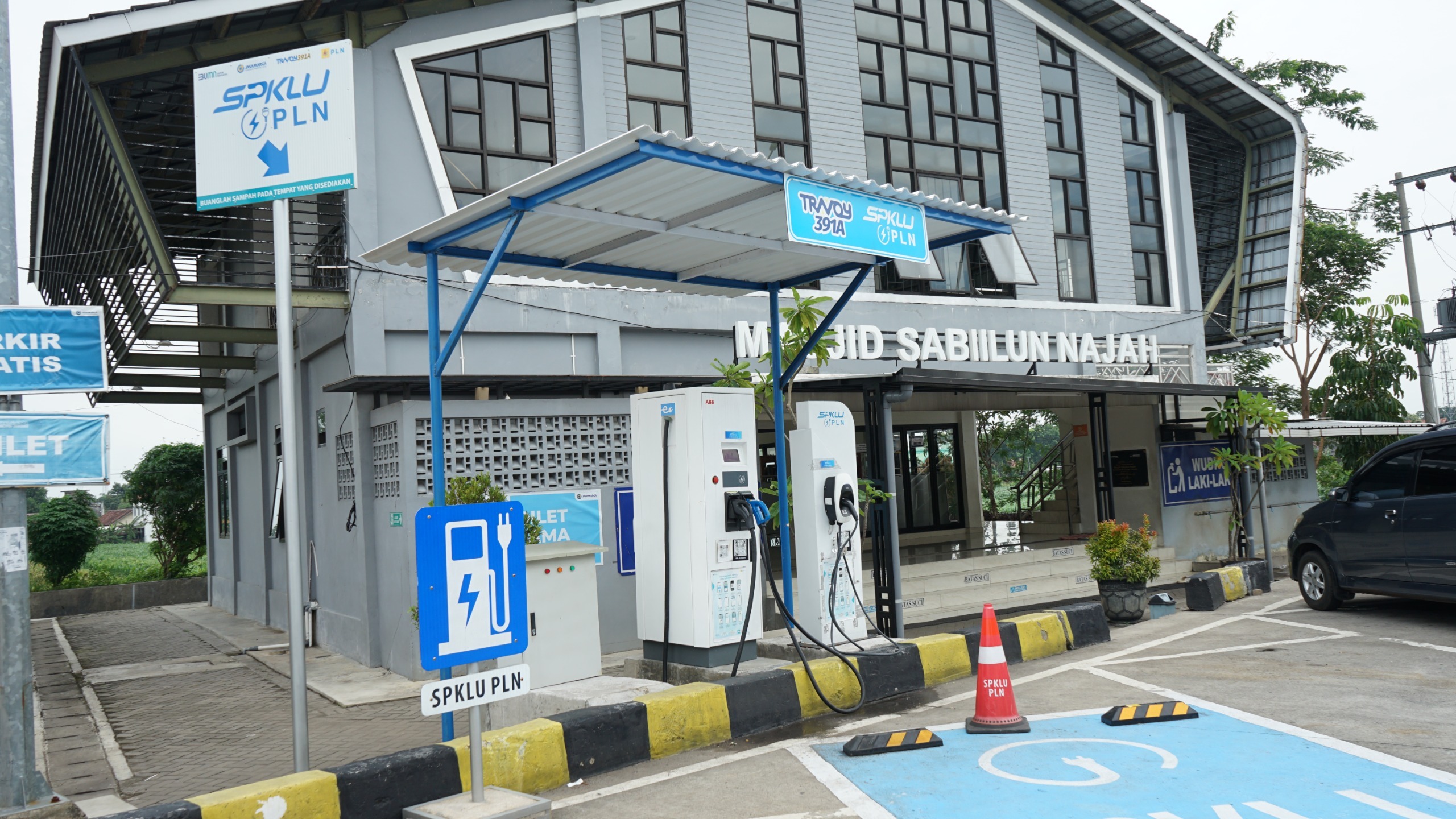 SPKLU yang disiapkan untuk arus mudik Lebaran 2026. (BeritaNasional/KemenPU)
