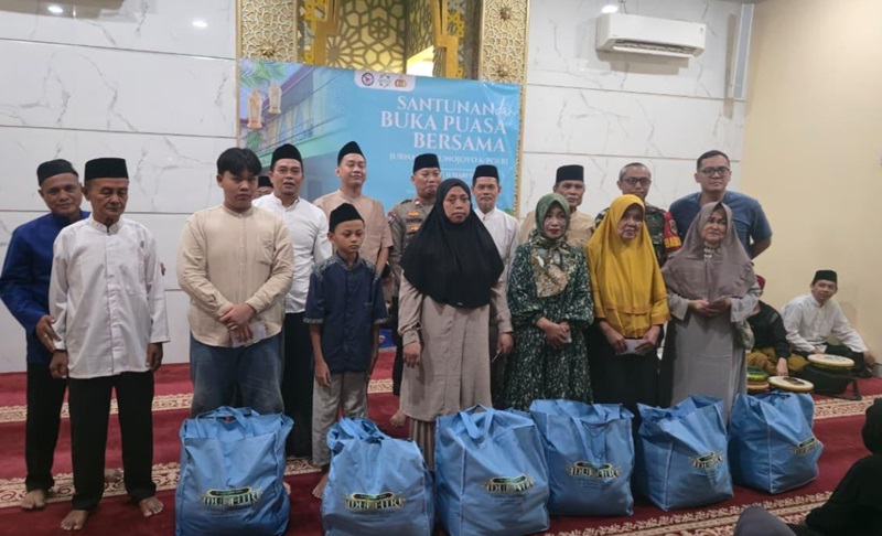 Mabes Polri Bersama Jurnalis Trunojoyo beri santunan (Beritanasional/Bachtiar)