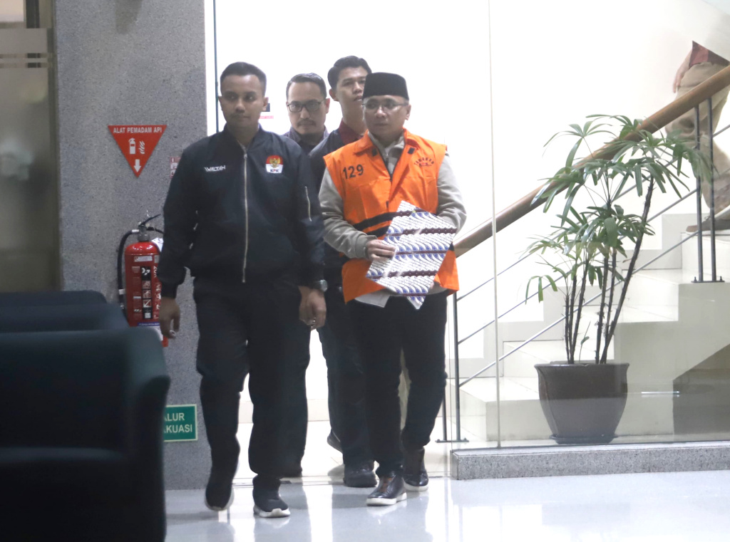 Tersangka kasus dugaan korupsi kuota haji dan penyelenggaraan ibadah haji Yaqut Cholil Qoumas. (Beritanasional.com/HO/Oke Atmaja)