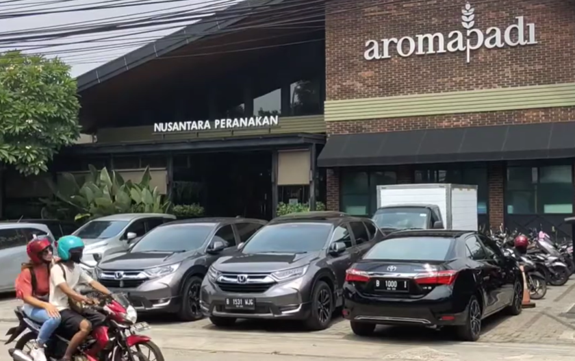 Salah satu tempat berbuka puasa di Jaksel. (BeritaNasional/tangkapan layar)