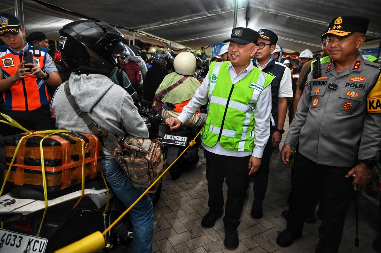 Menhub Pastikan Arus Penyeberangan Jawa-Sumatra Lancar Jelang Puncak Mudik. (Foto/Kemenhub).